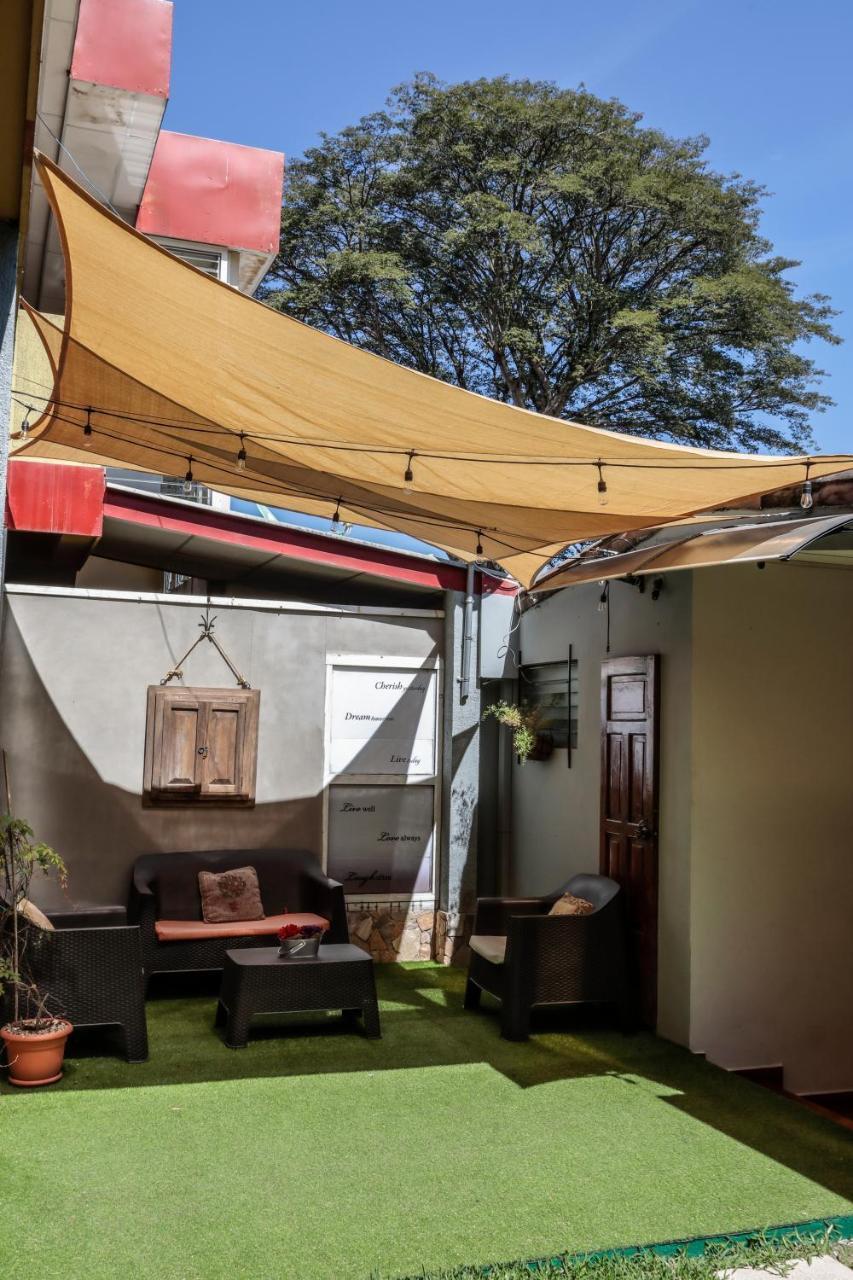 Hostal San Benito San Salvador Extérieur photo